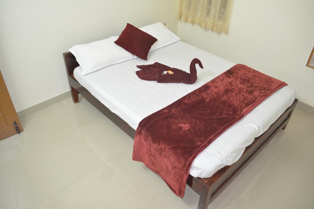 Jp Nivaas Guest House Mayiladuthurai Eksteriør billede